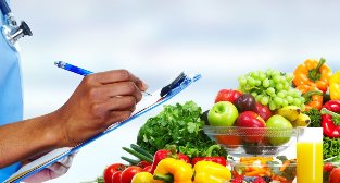 doktor notları, meyve ve sebze yapar