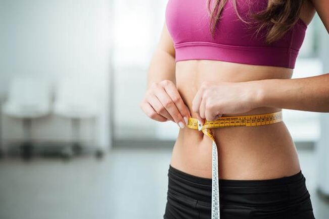 Aşamalı olarak durdurularak sürdürülebilen düşük karbonhidratlı bir diyette kilo kaybının sonucu